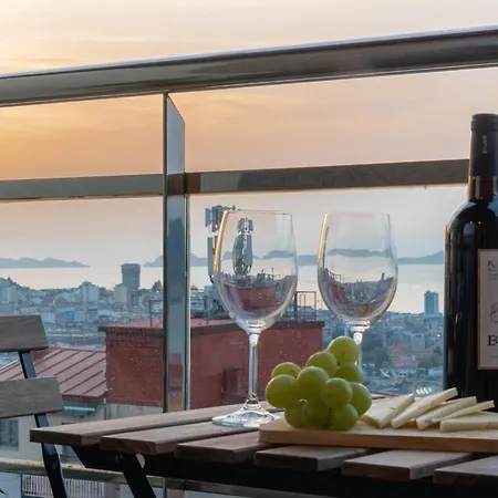 Deluxe By Aragon Apartment Vigo