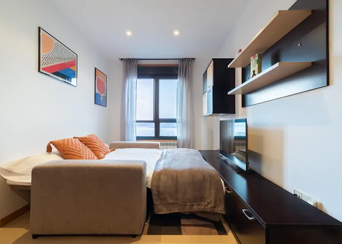 Deluxe By Aragon Vigo